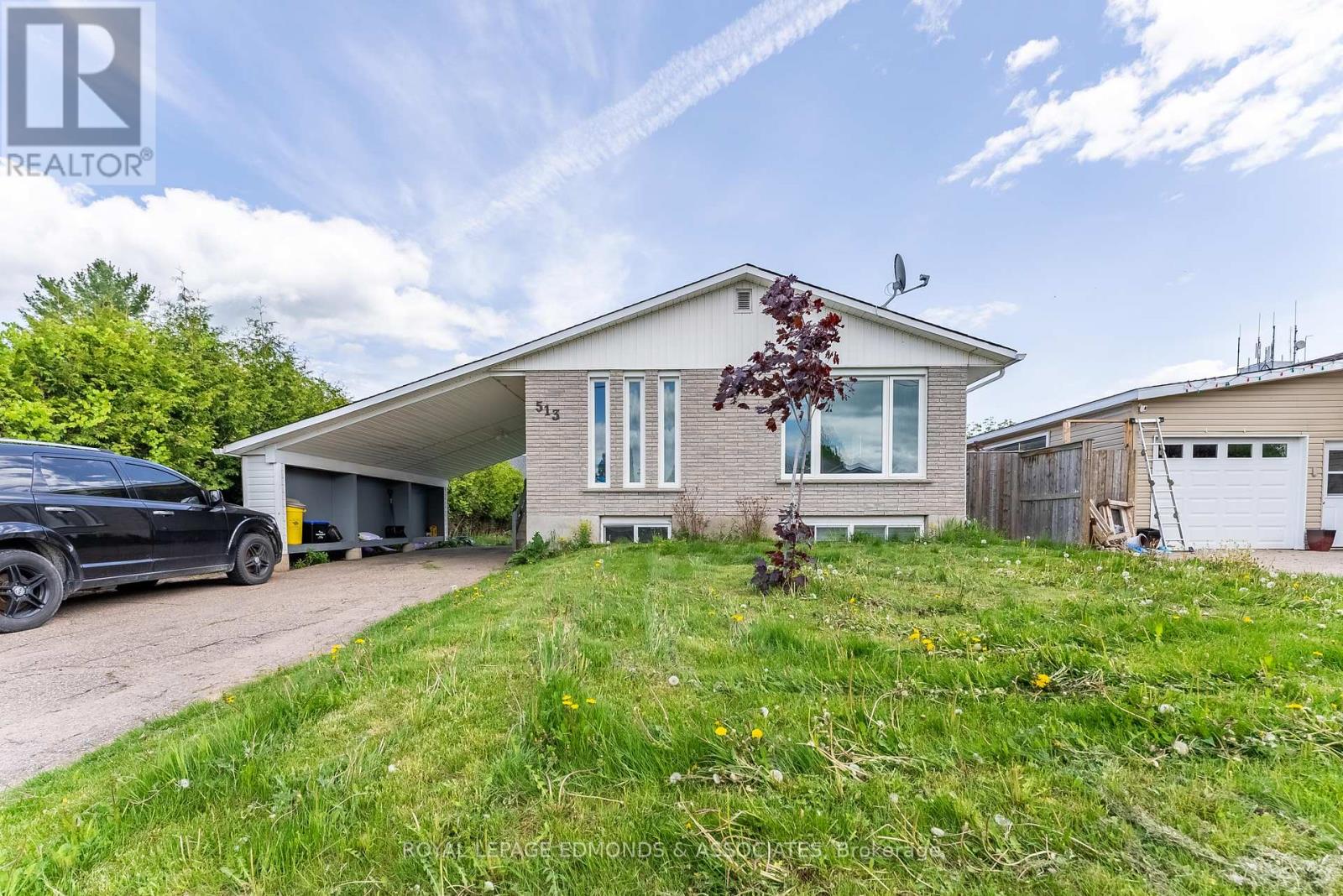 Photo 1 of 513 Broadview Drive, Pembroke ON