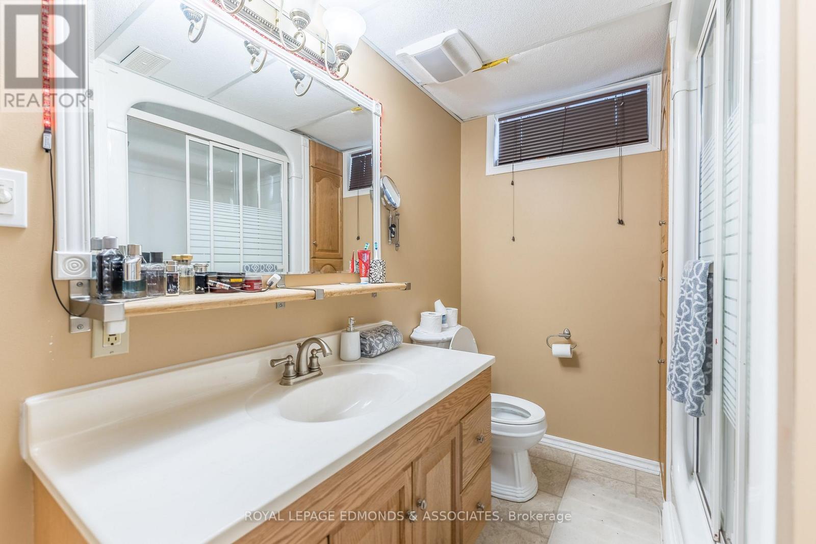 Photo 15 of 513 Broadview Drive, Pembroke ON