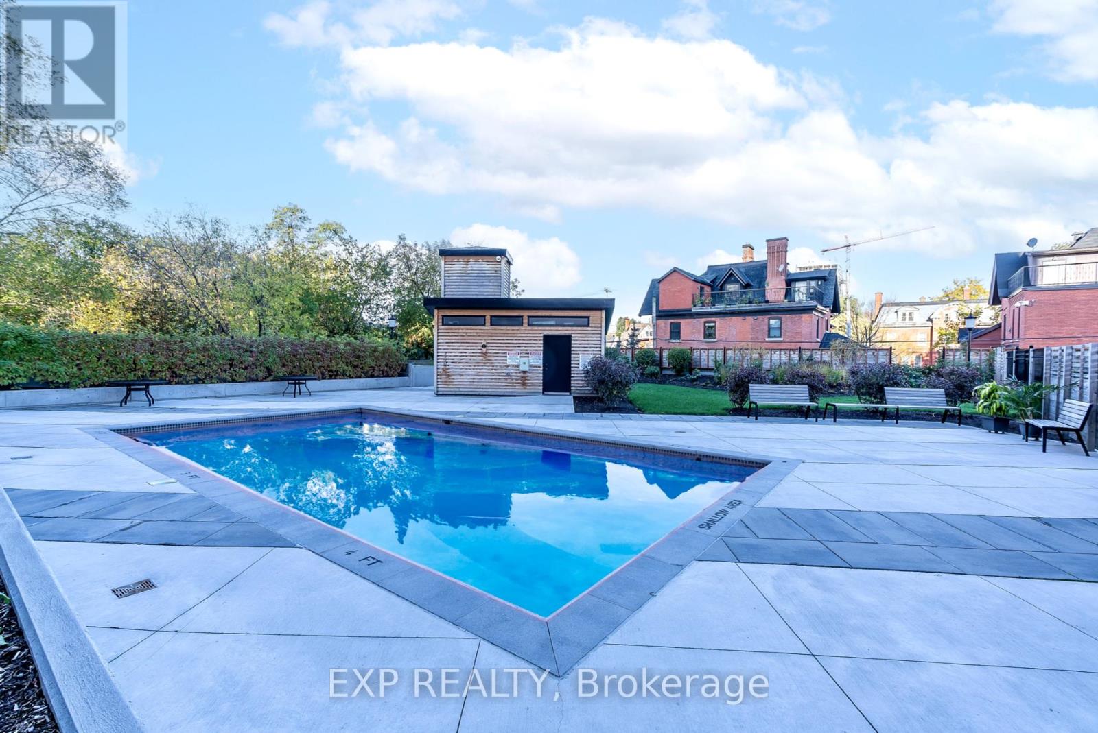 Photo 13 of 306 373 Laurier Avenue E, Ottawa ON