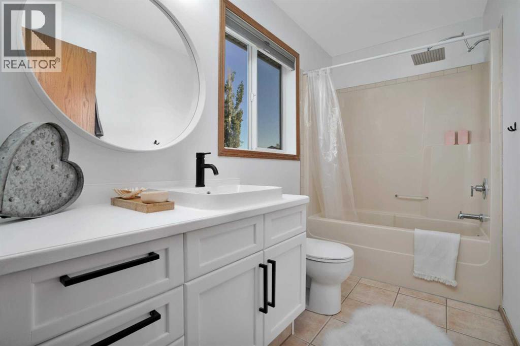 Photo 18 of 15 Pritchard Close, Sylvan Lake AB