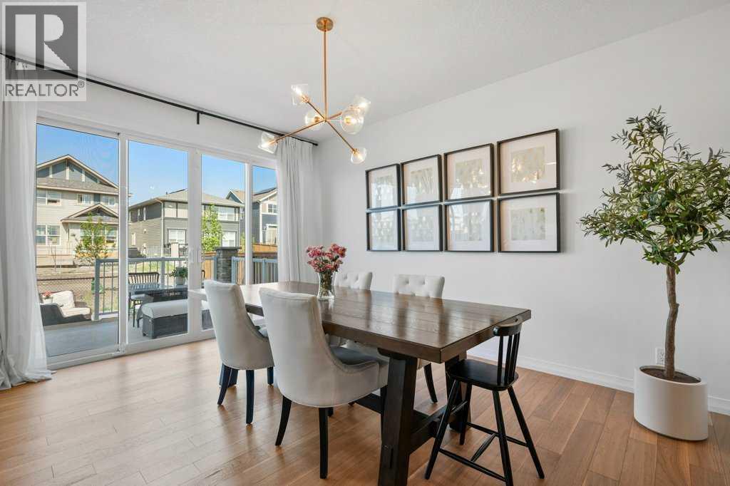 Photo 12 of 237 Magnolia Terrace Se, Calgary AB