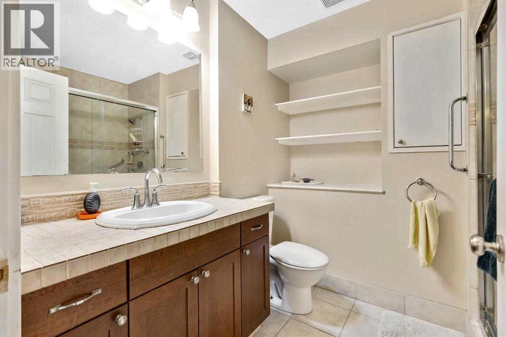 Single Family House for Sale in  Bow Crescent NW Bowness Calgary 