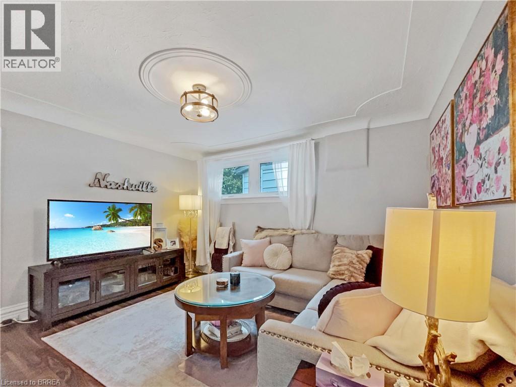 Photo 2 of 71 Harrison Avenue, Hamilton ON