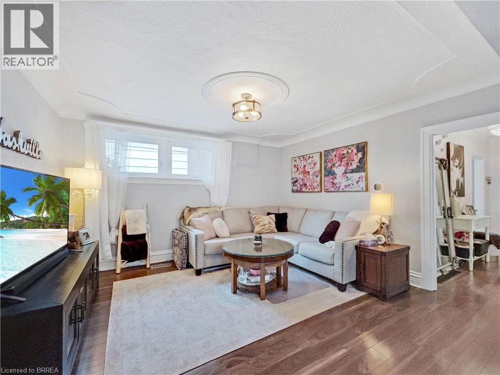 Photo 3 of 71 Harrison Avenue, Hamilton ON