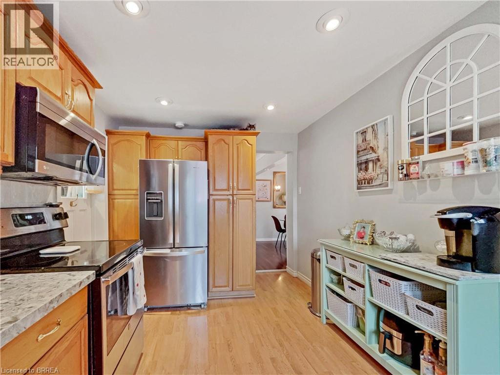 Photo 7 of 71 Harrison Avenue, Hamilton ON