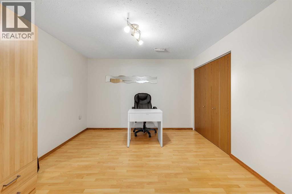Single Family House Bungalow for Sale in  Foritana Road SE Forest Heights Calgary 