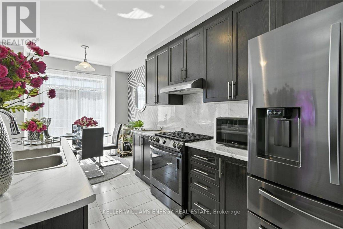 Photo 13 of 6 Marlborough Street, Whitby ON