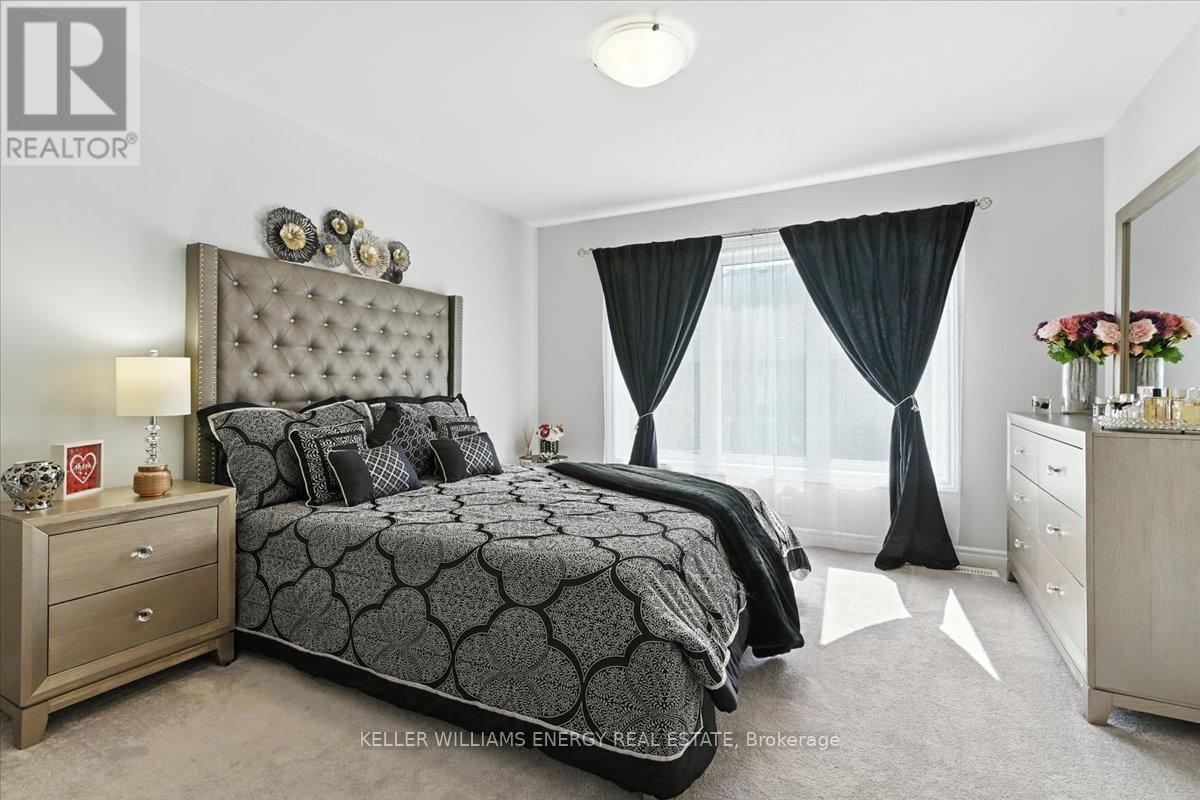 Photo 25 of 6 Marlborough Street, Whitby ON