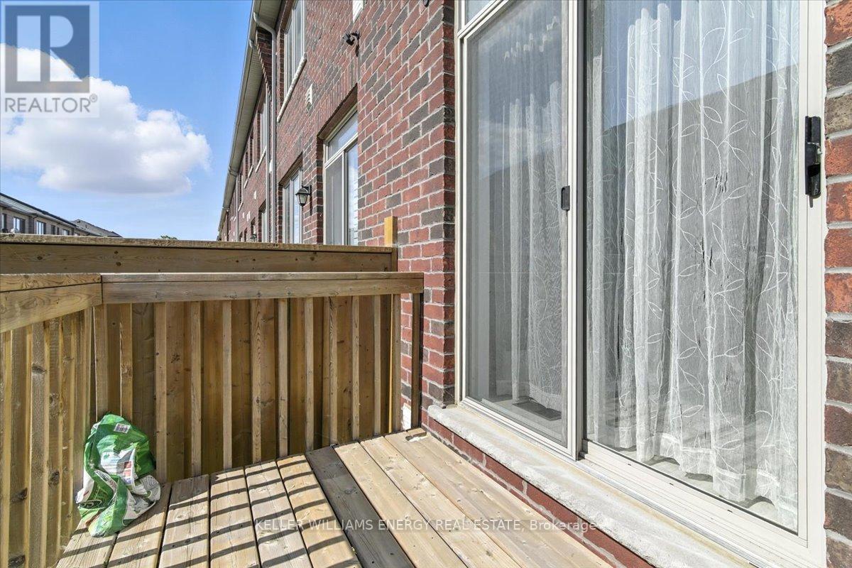 Photo 33 of 6 Marlborough Street, Whitby ON