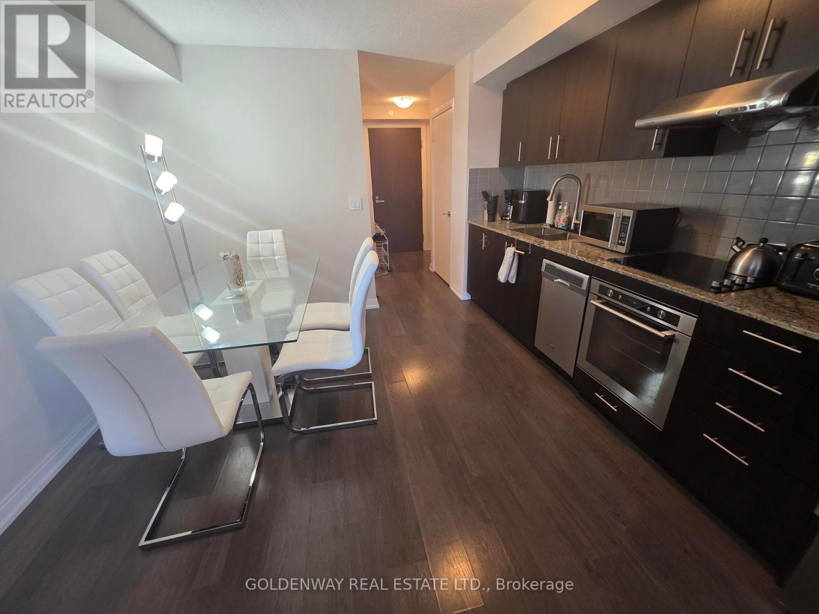 Photo 4 of 1401 255 Village Green Square, Toronto ON