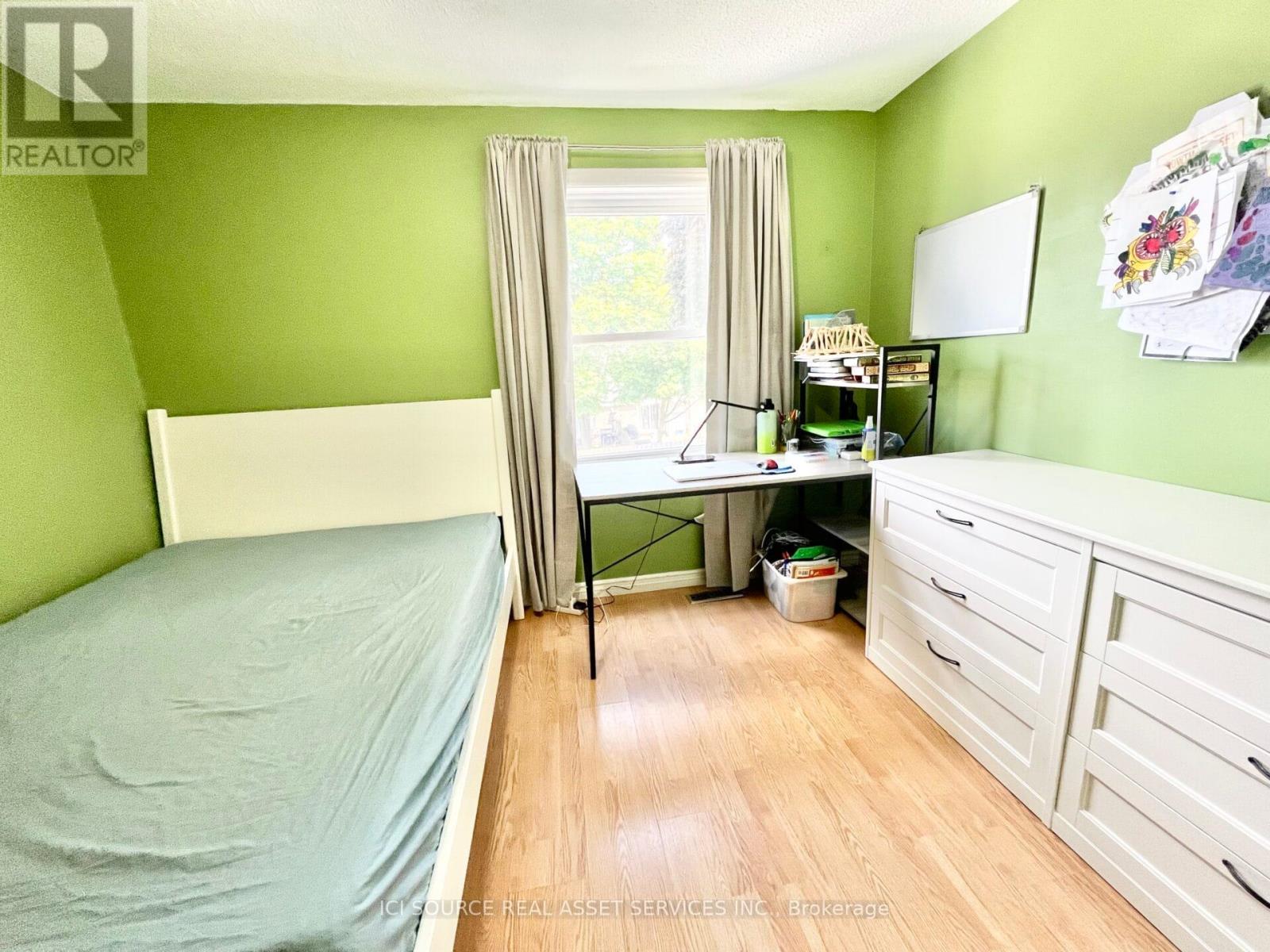 Photo 16 of 18 1300 Upper Ottawa Street, Hamilton ON
