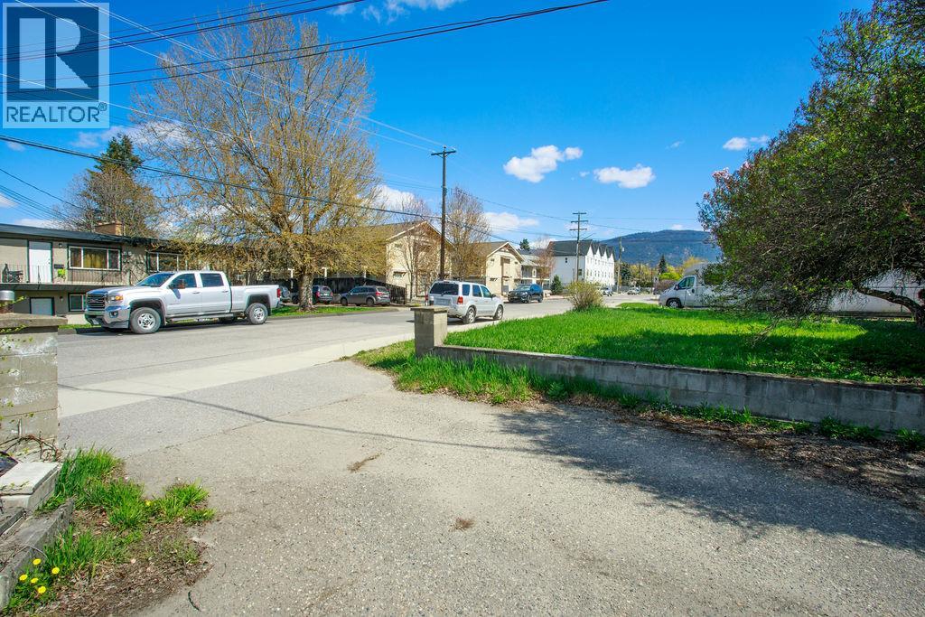  3706 24 Avenue, Vernon