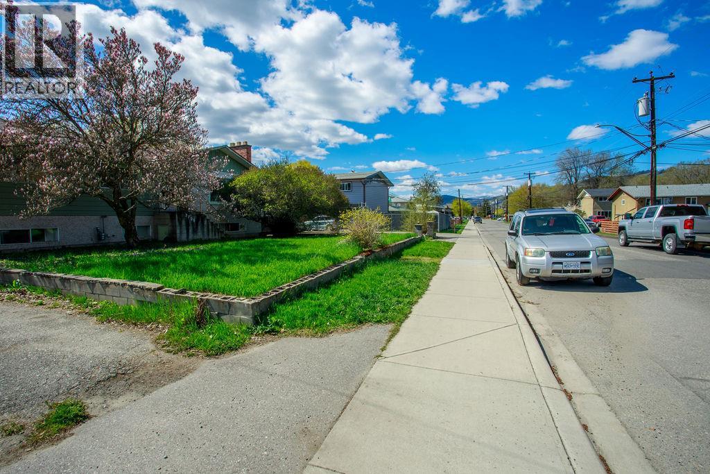  3706 24 Avenue, Vernon