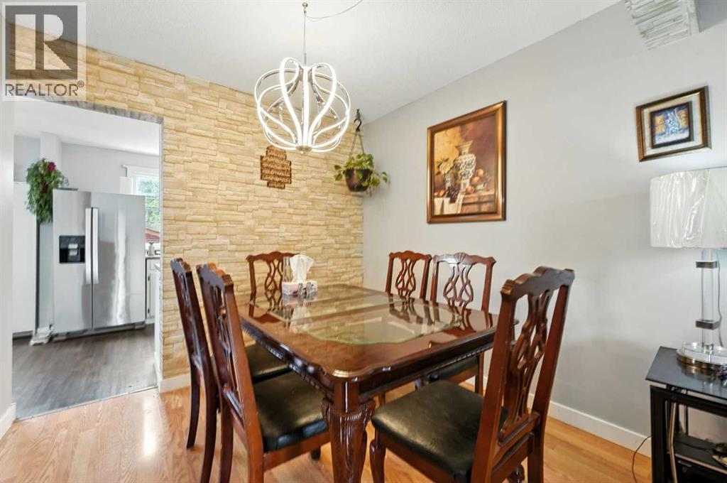 Single Family House for Sale in  Doverville Crescent SE Dover Calgary 