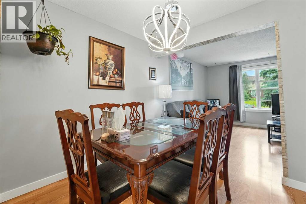 Single Family House for Sale in  Doverville Crescent SE Dover Calgary 