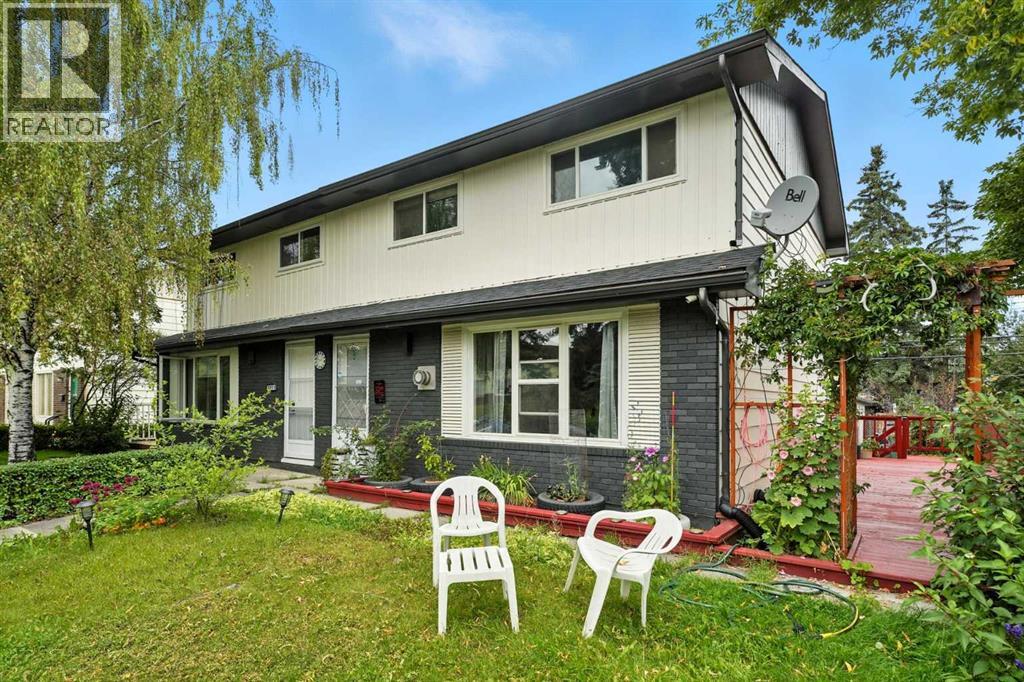 Single Family House for Sale in  Doverville Crescent SE Dover Calgary 