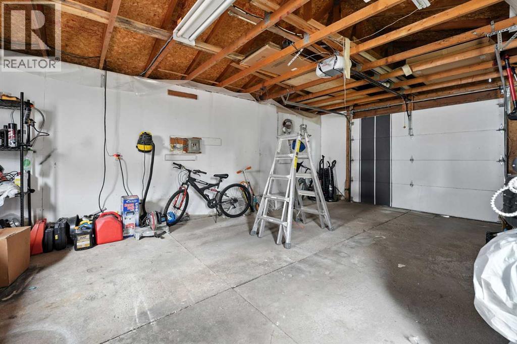 Single Family House for Sale in  Doverville Crescent SE Dover Calgary 