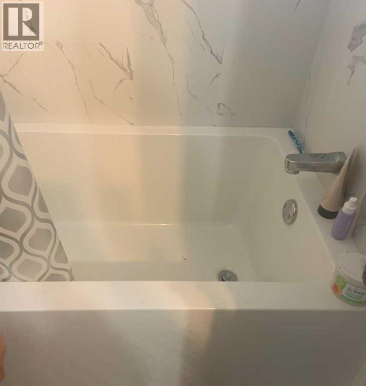 Single Family House for Sale in  Doverville Crescent SE Dover Calgary 