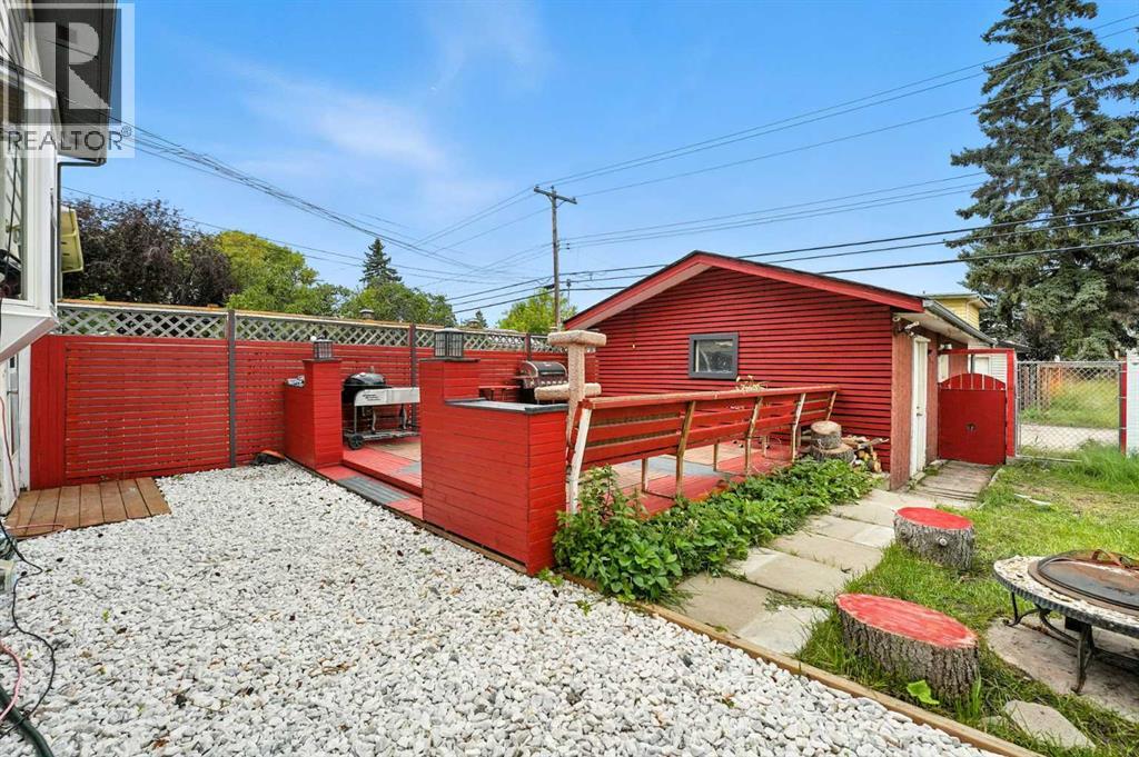 Single Family House for Sale in  Doverville Crescent SE Dover Calgary 