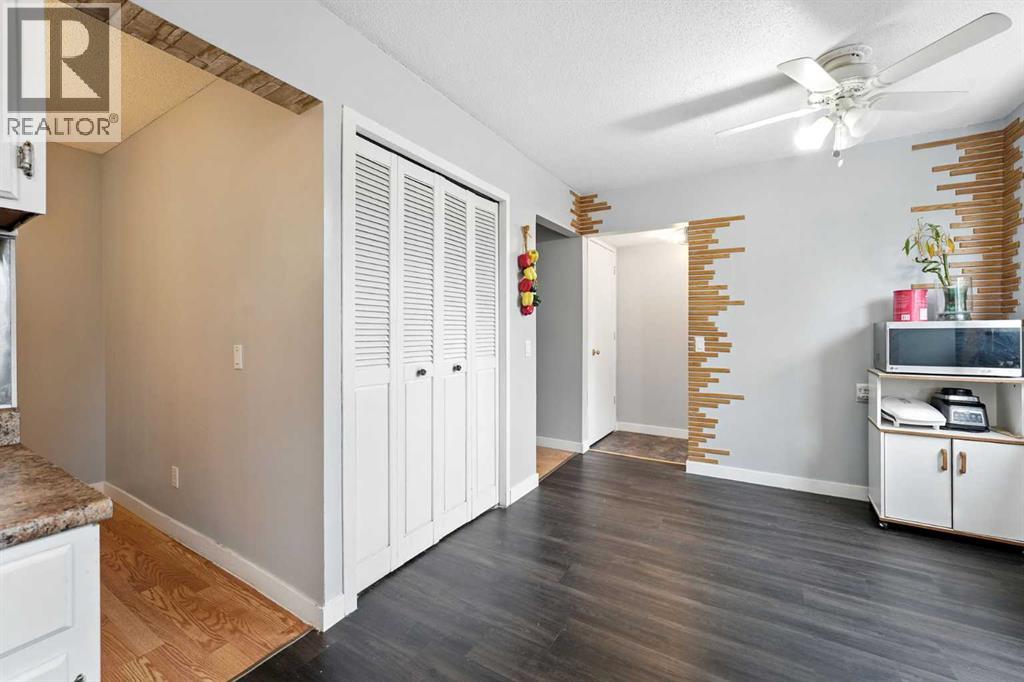 Single Family House for Sale in  Doverville Crescent SE Dover Calgary 