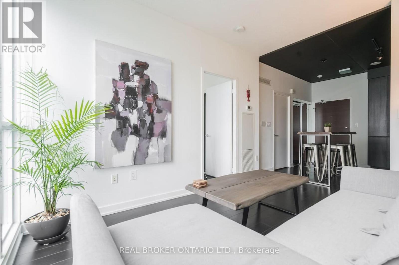 Photo 7 of 3203 15 Iceboat Terrace, Toronto ON
