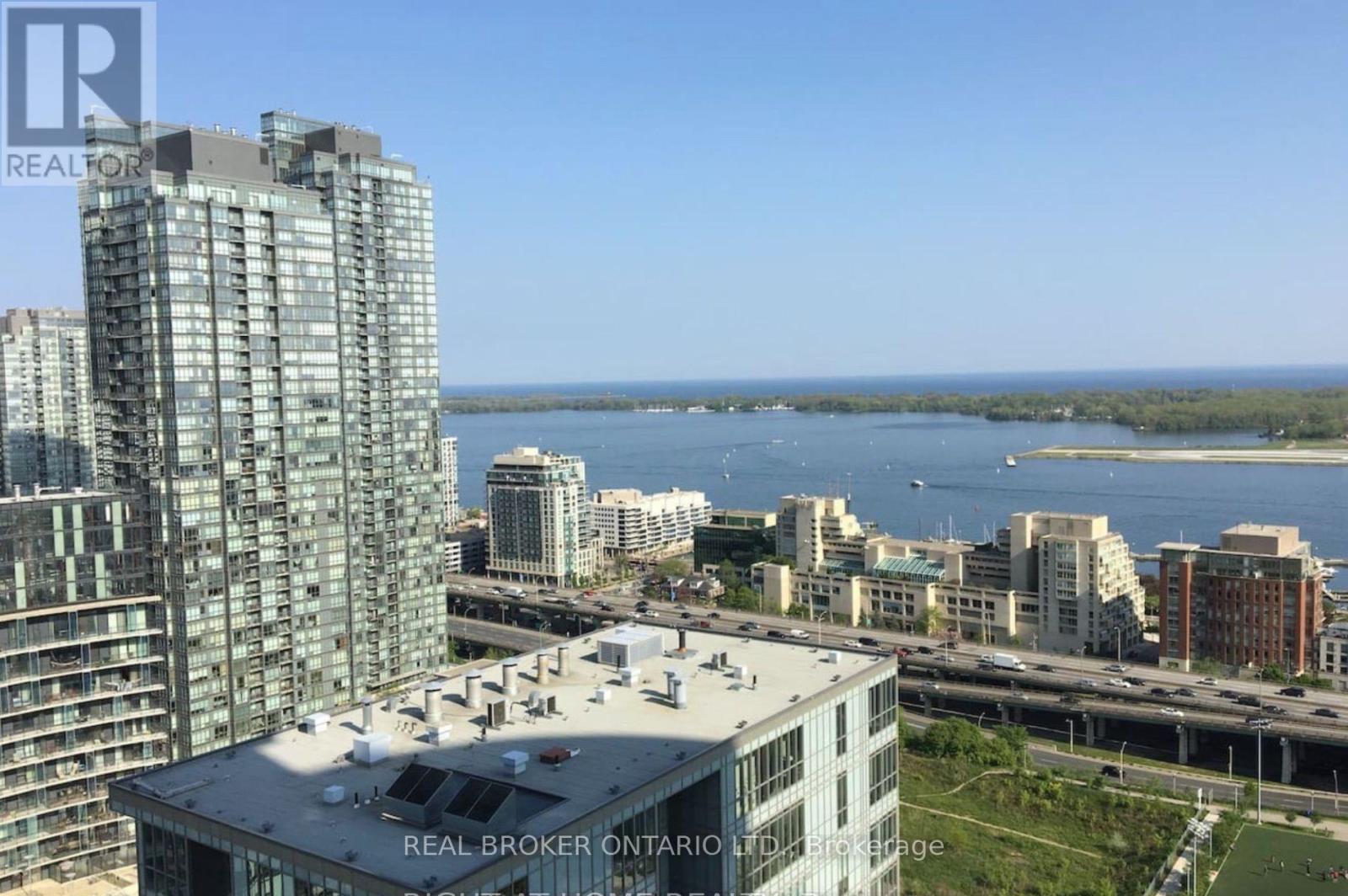 Photo 4 of 3203 15 Iceboat Terrace, Toronto ON