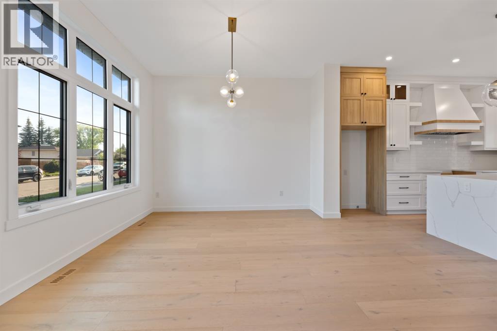Single Family House for Sale in   Avenue SW Richmond Calgary 