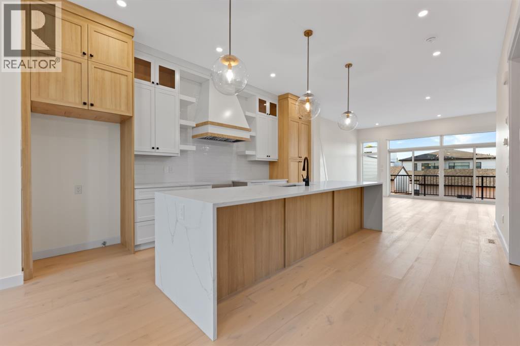 Single Family House for Sale in   Avenue SW Richmond Calgary 