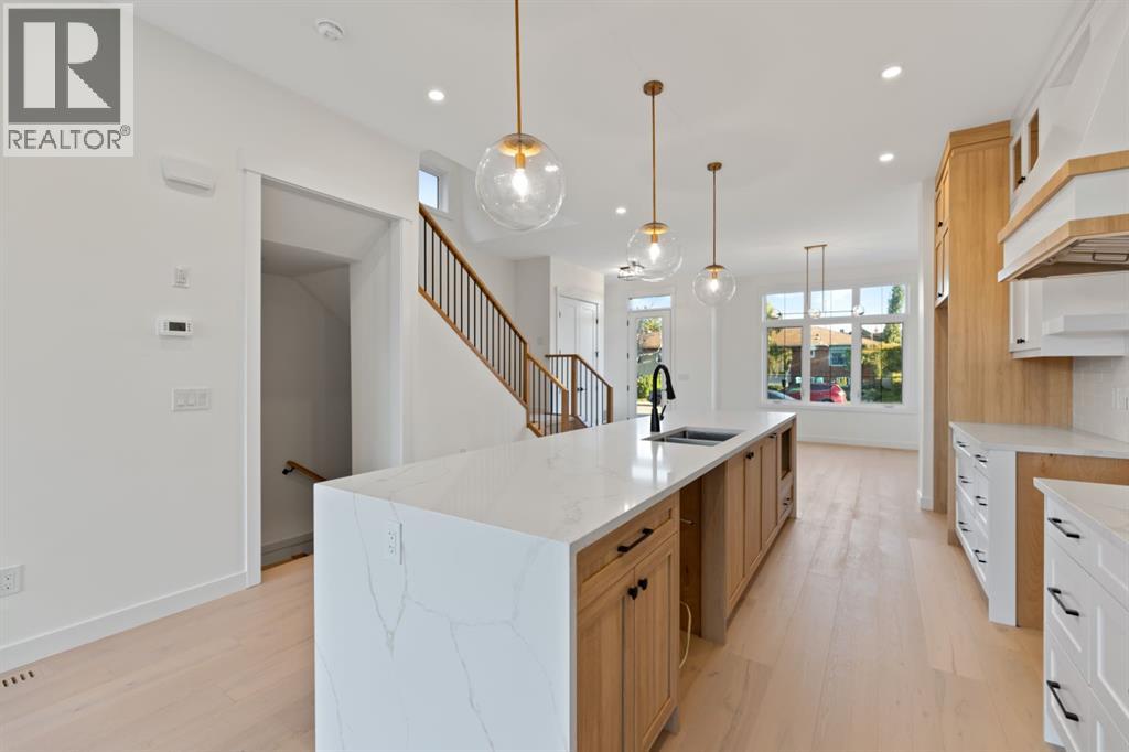Single Family House for Sale in   Avenue SW Richmond Calgary 