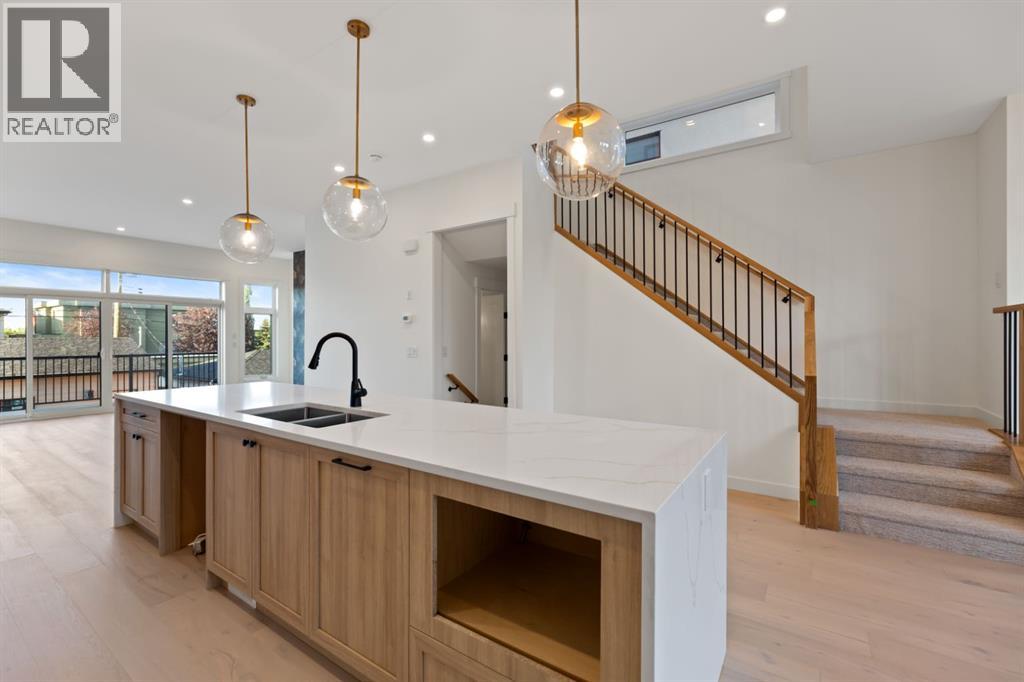 Single Family House for Sale in   Avenue SW Richmond Calgary 