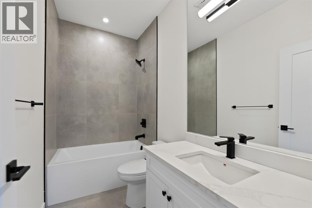 Single Family House for Sale in   Avenue SW Richmond Calgary 