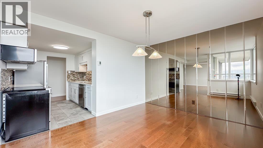 Photo 11 of 2204 4160 Sardis Street, Burnaby BC