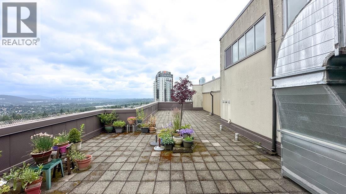 Photo 24 of 2204 4160 Sardis Street, Burnaby BC