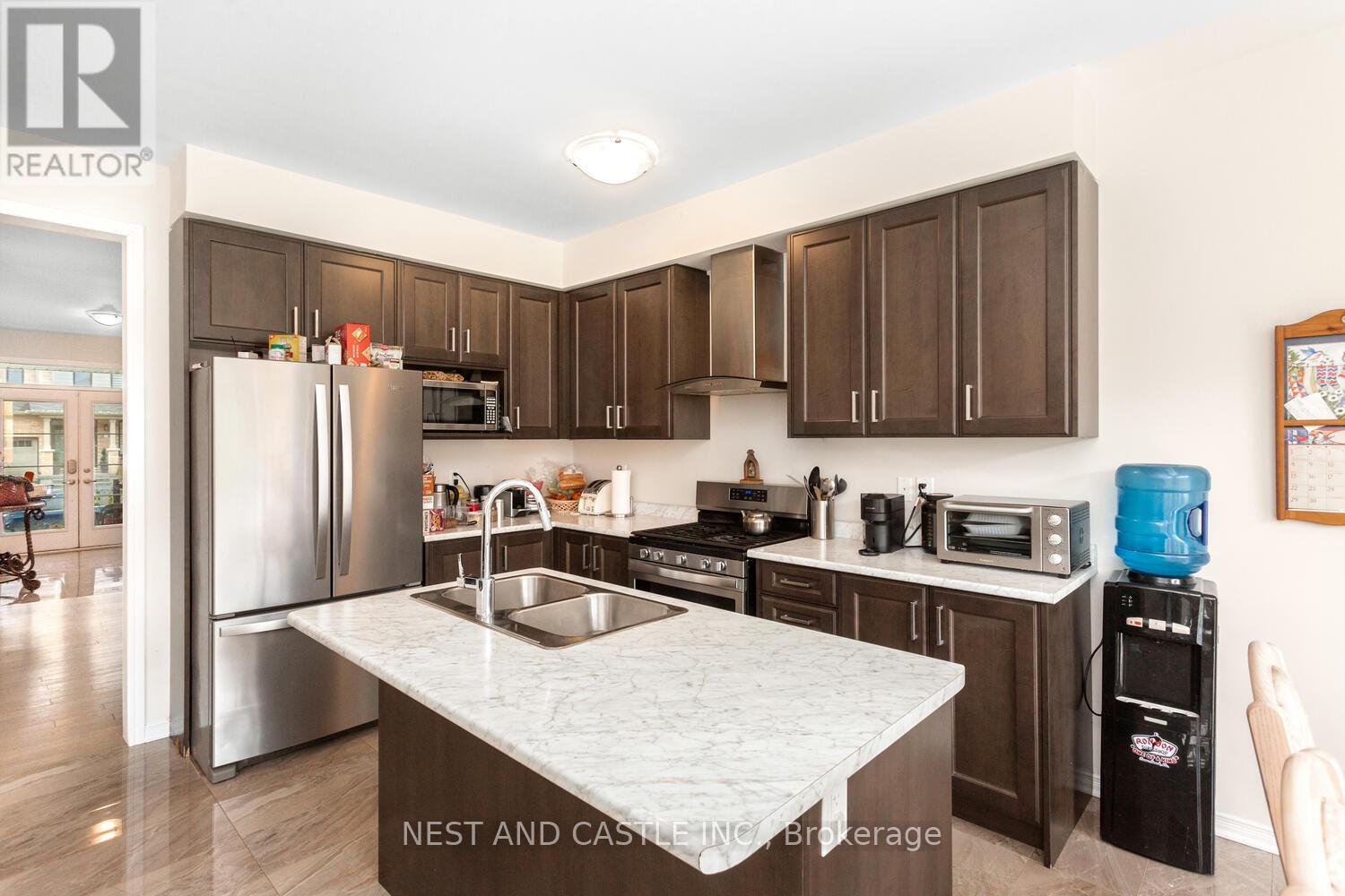 Photo 13 of 146 Cactus Crescent, Hamilton ON