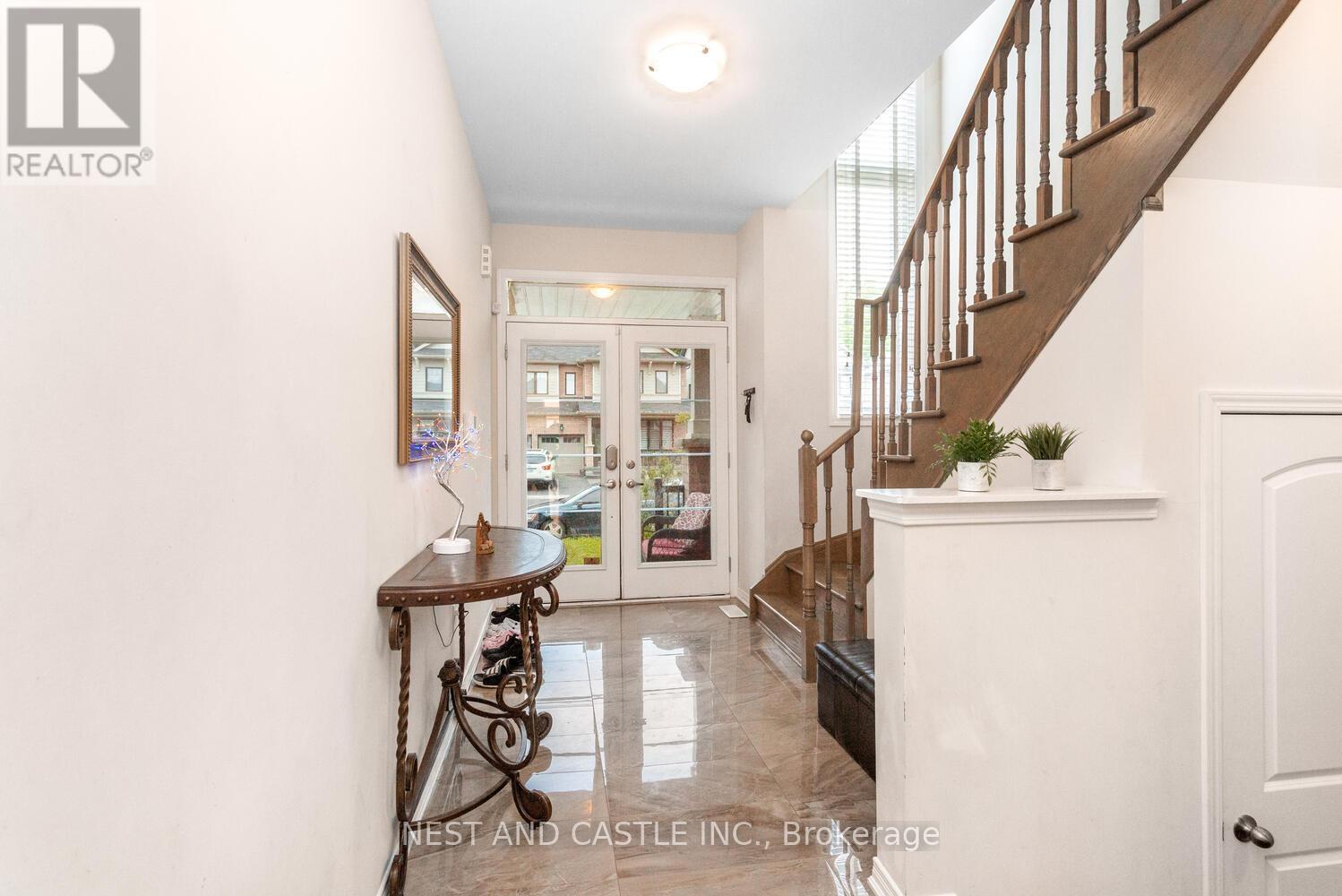 Photo 6 of 146 Cactus Crescent, Hamilton ON