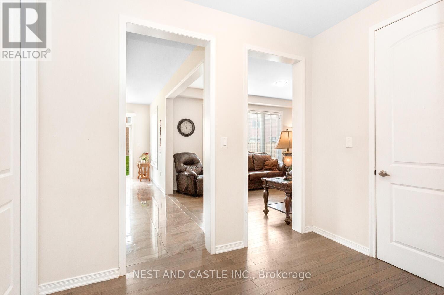 Photo 7 of 146 Cactus Crescent, Hamilton ON