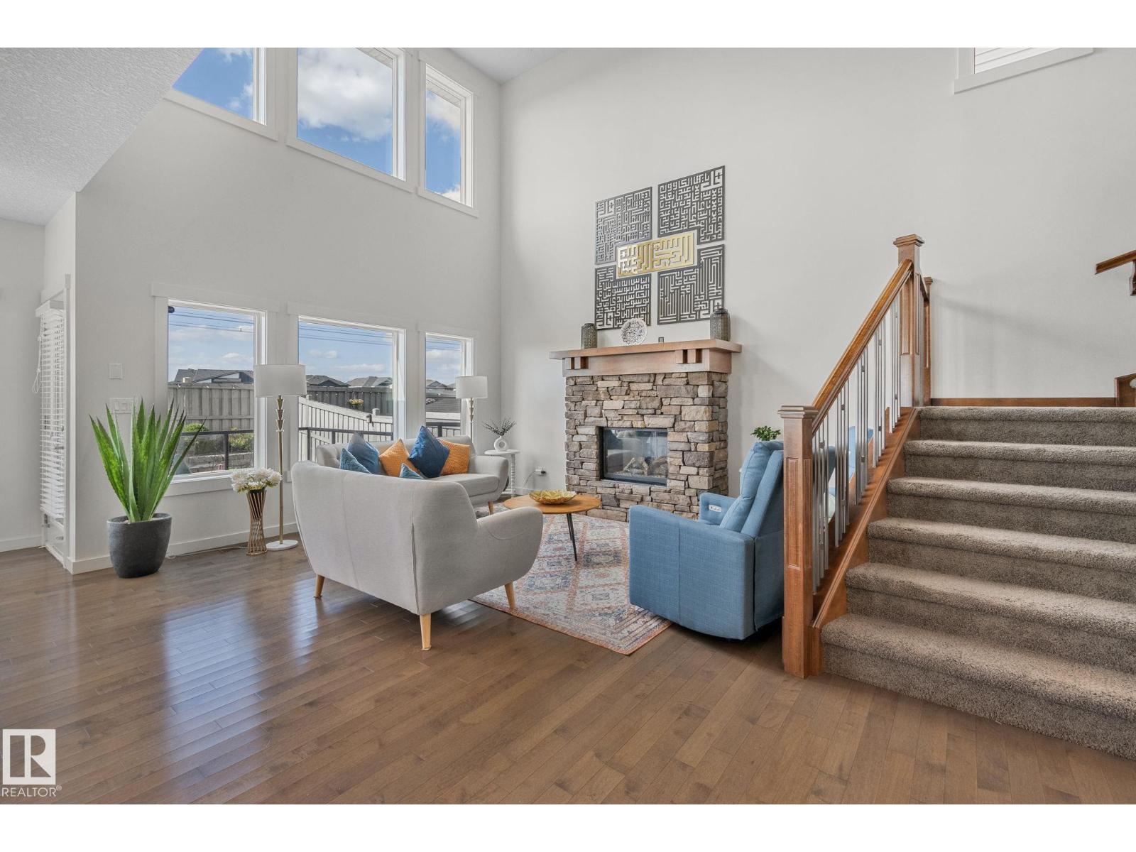 Photo 12 of 3936 Claxton Lo Sw, Edmonton AB