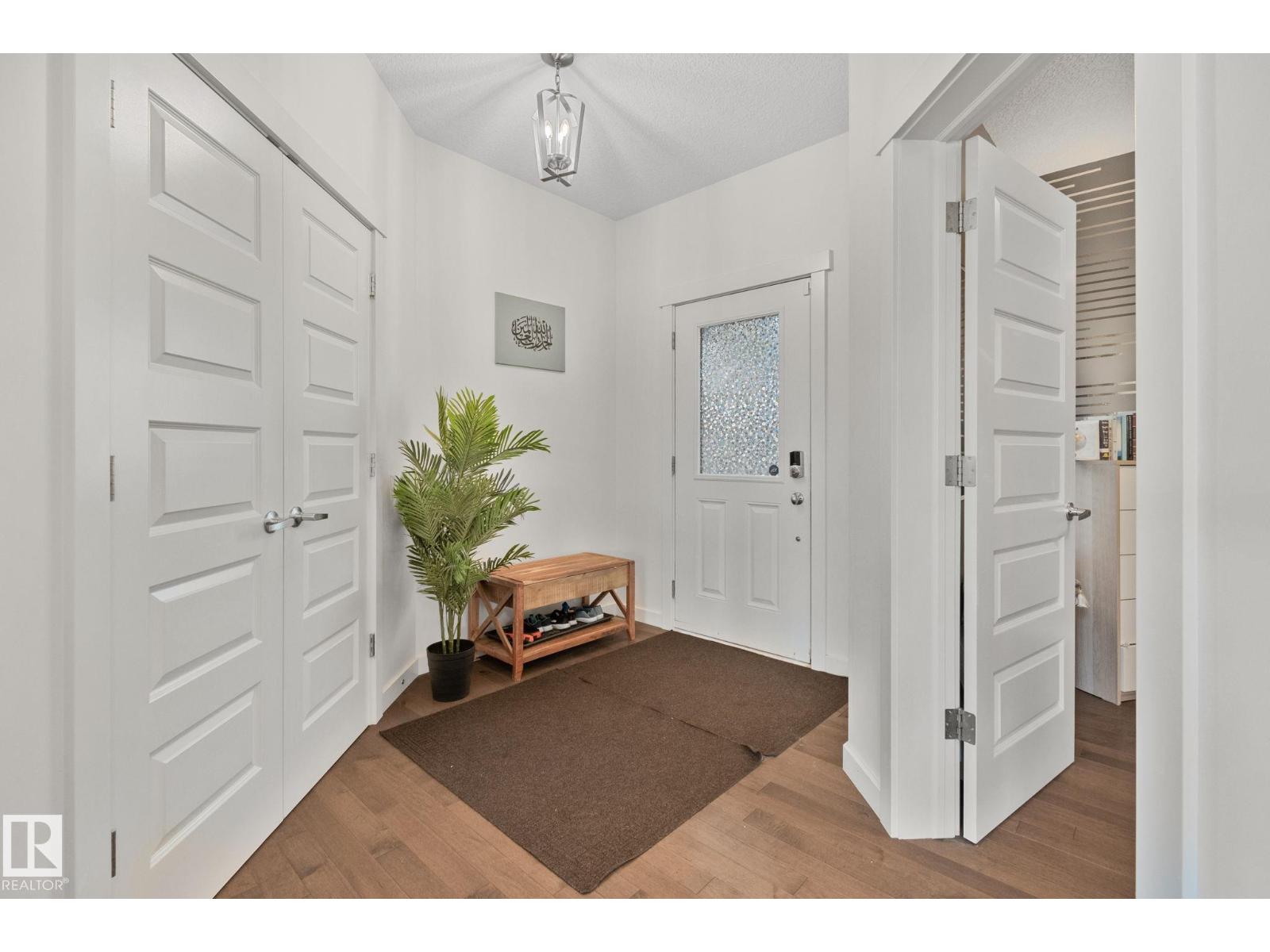 Photo 15 of 3936 Claxton Lo Sw, Edmonton AB