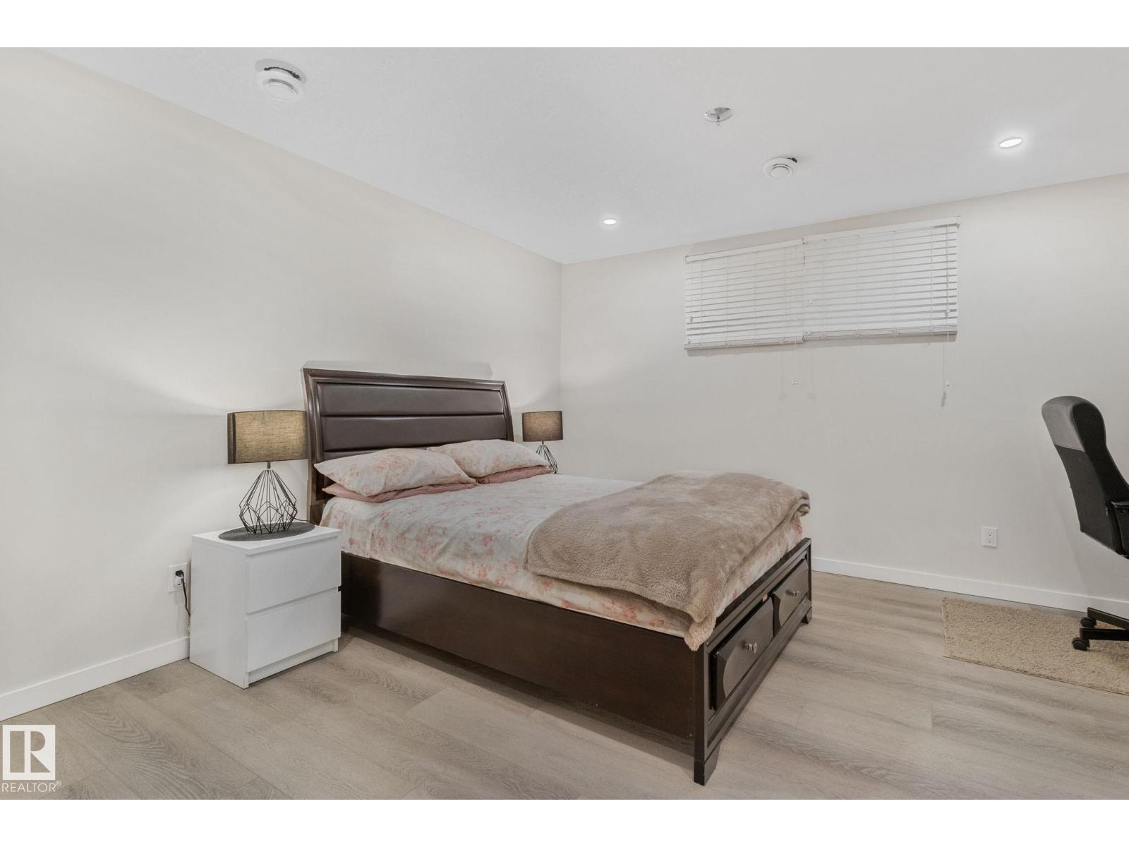 Photo 21 of 3936 Claxton Lo Sw, Edmonton AB