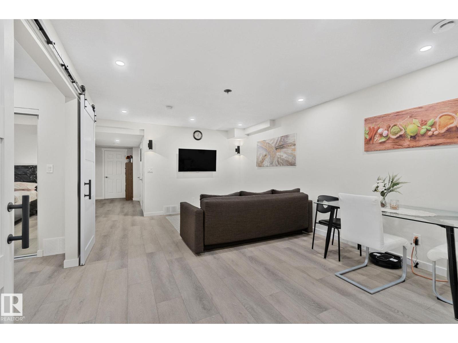 Photo 24 of 3936 Claxton Lo Sw, Edmonton AB