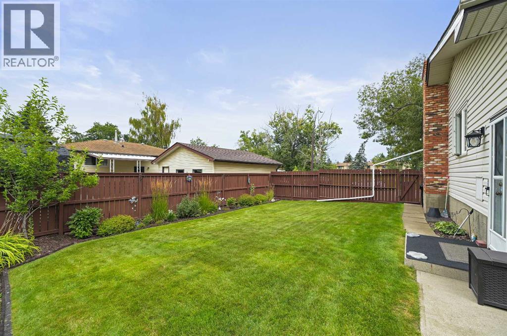 Single Family House Bungalow for Sale in  Lysander Crescent SE Ogden Calgary 
