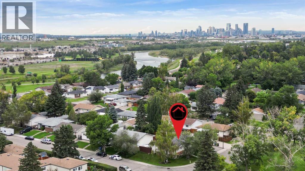 Single Family House Bungalow for Sale in  Lysander Crescent SE Ogden Calgary 