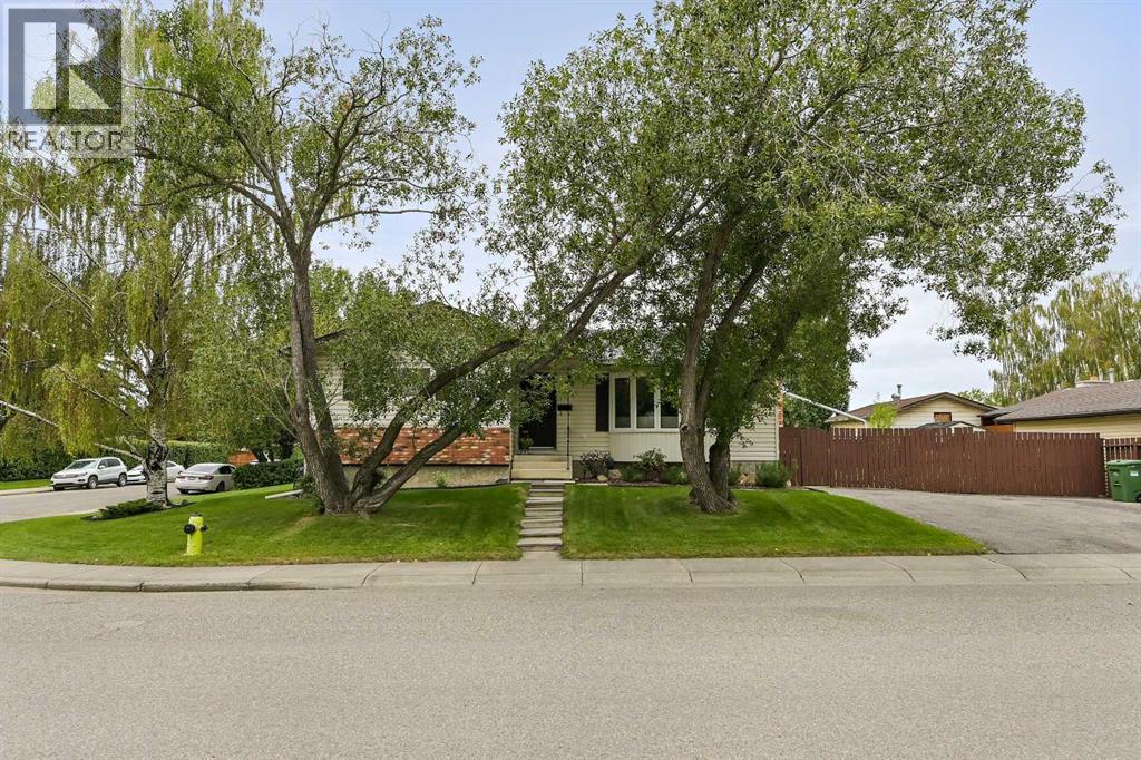 1860 Lysander Crescent SE, Calgary, Alberta