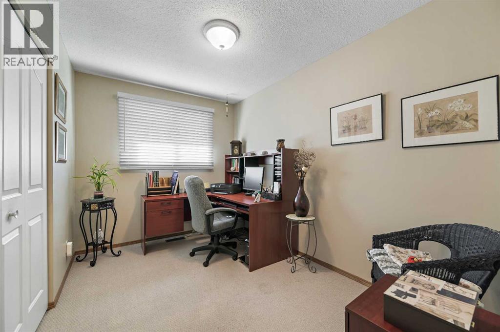 Single Family House Bungalow for Sale in  Lysander Crescent SE Ogden Calgary 