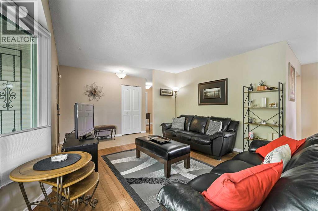 Single Family House Bungalow for Sale in  Lysander Crescent SE Ogden Calgary 