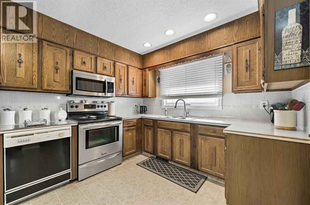 Single Family House Bungalow for Sale in  Lysander Crescent SE Ogden Calgary 