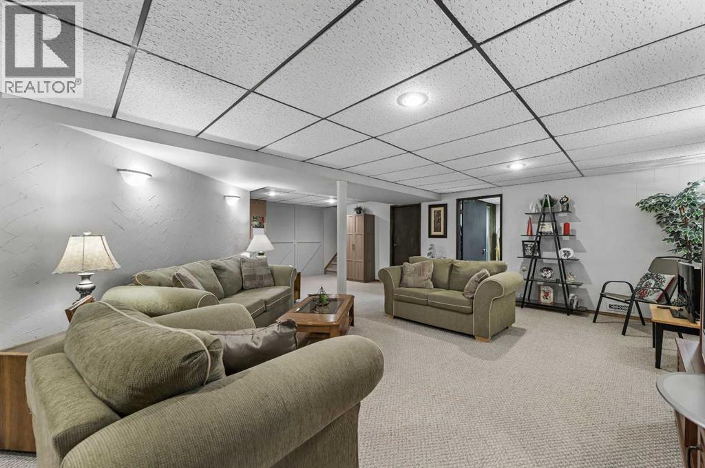 Single Family House Bungalow for Sale in  Lysander Crescent SE Ogden Calgary 