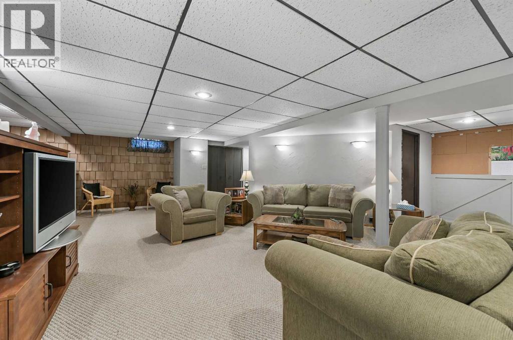 Single Family House Bungalow for Sale in  Lysander Crescent SE Ogden Calgary 