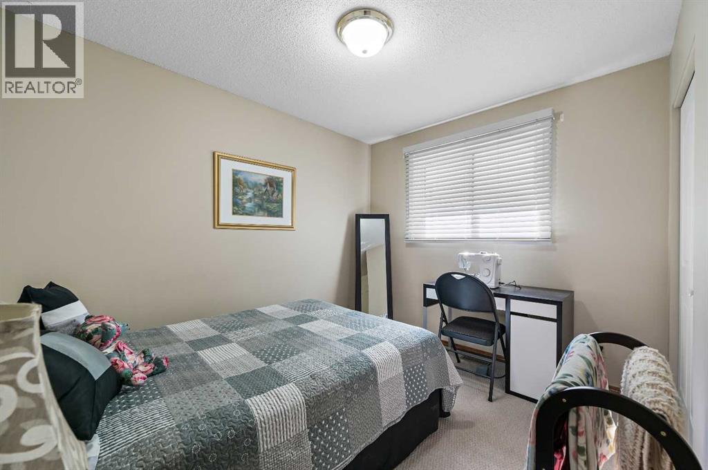 Single Family House Bungalow for Sale in  Lysander Crescent SE Ogden Calgary 