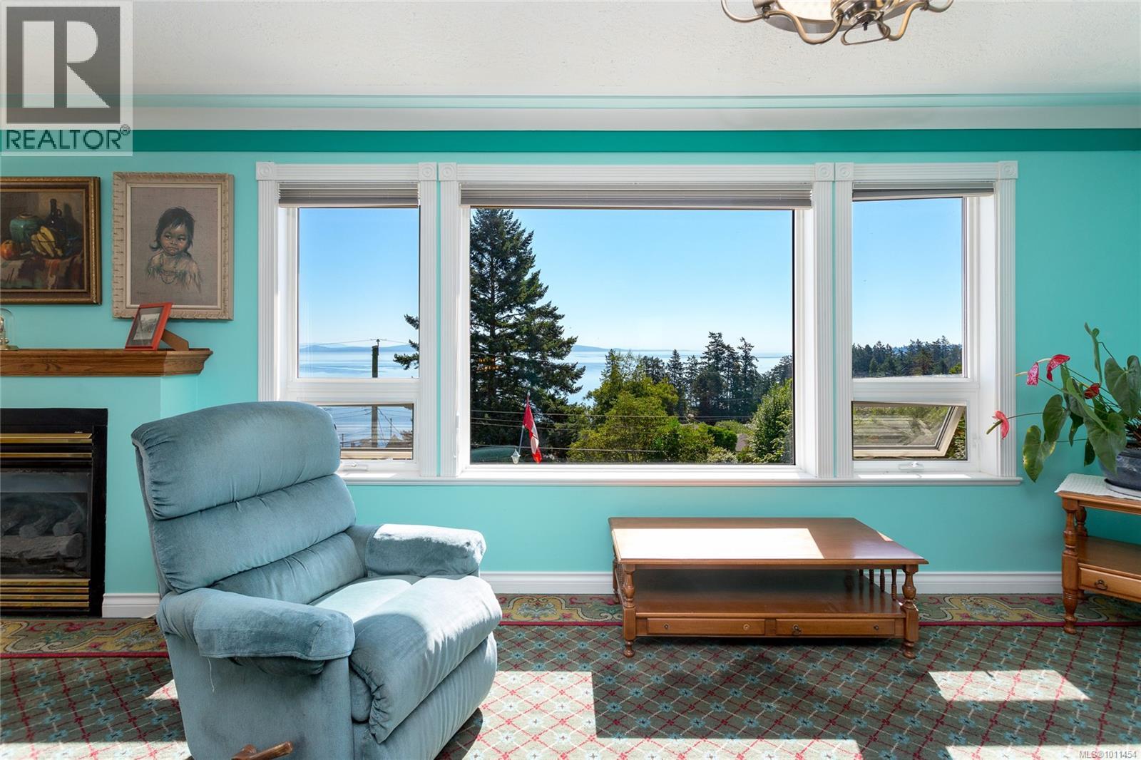 Photo 23 of 4964 Lochside Dr, Saanich BC